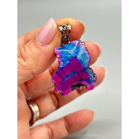 Rainbow Quartz Blue Purple Stone Pendant with Sterling Silver 925 Setting - Picture 4 of 5